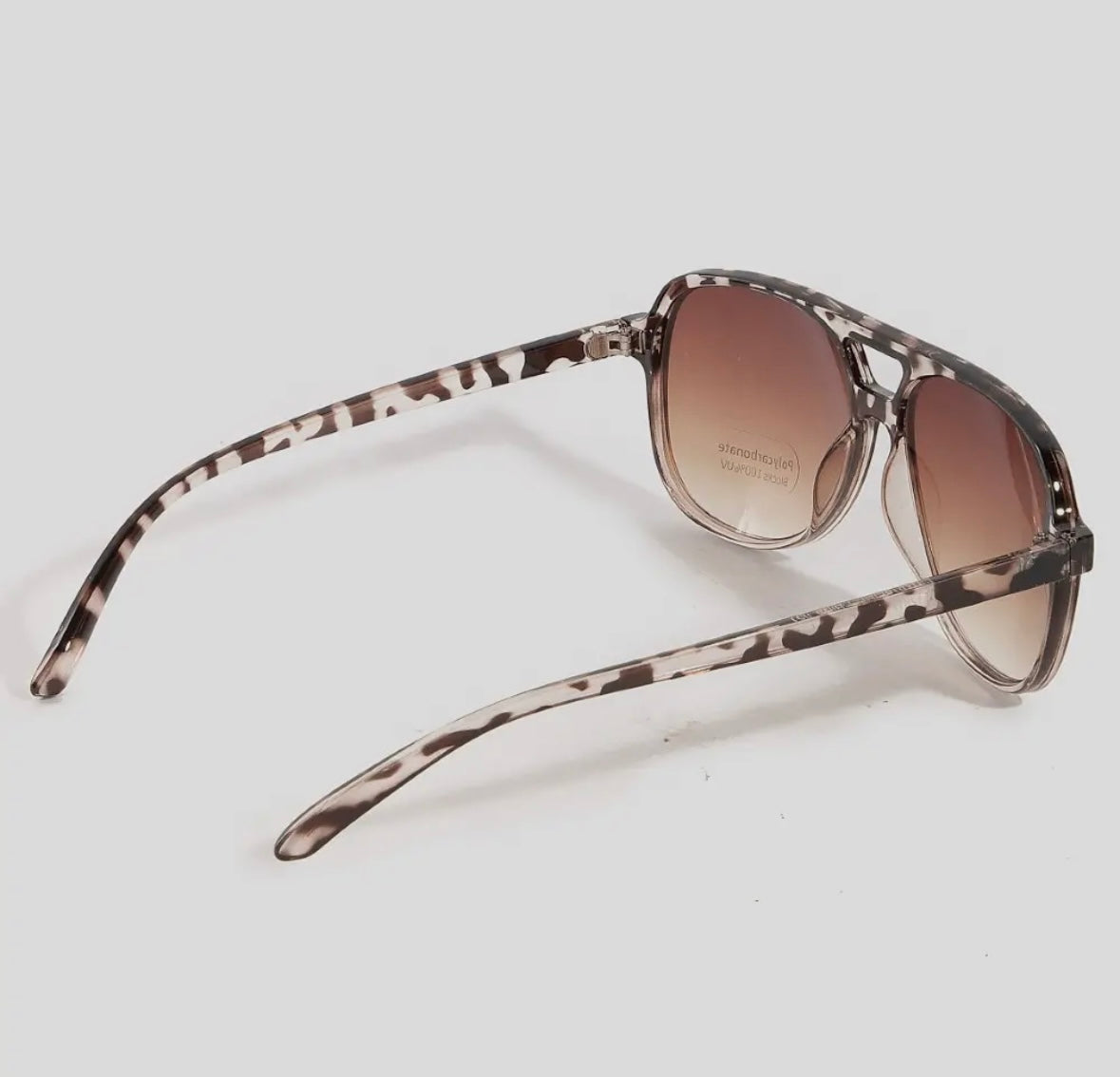 Vintage Style 
Sunglasses